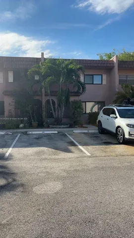 $322,900 | 19 Matador Lane, Unit 622, Davie, FL 33324