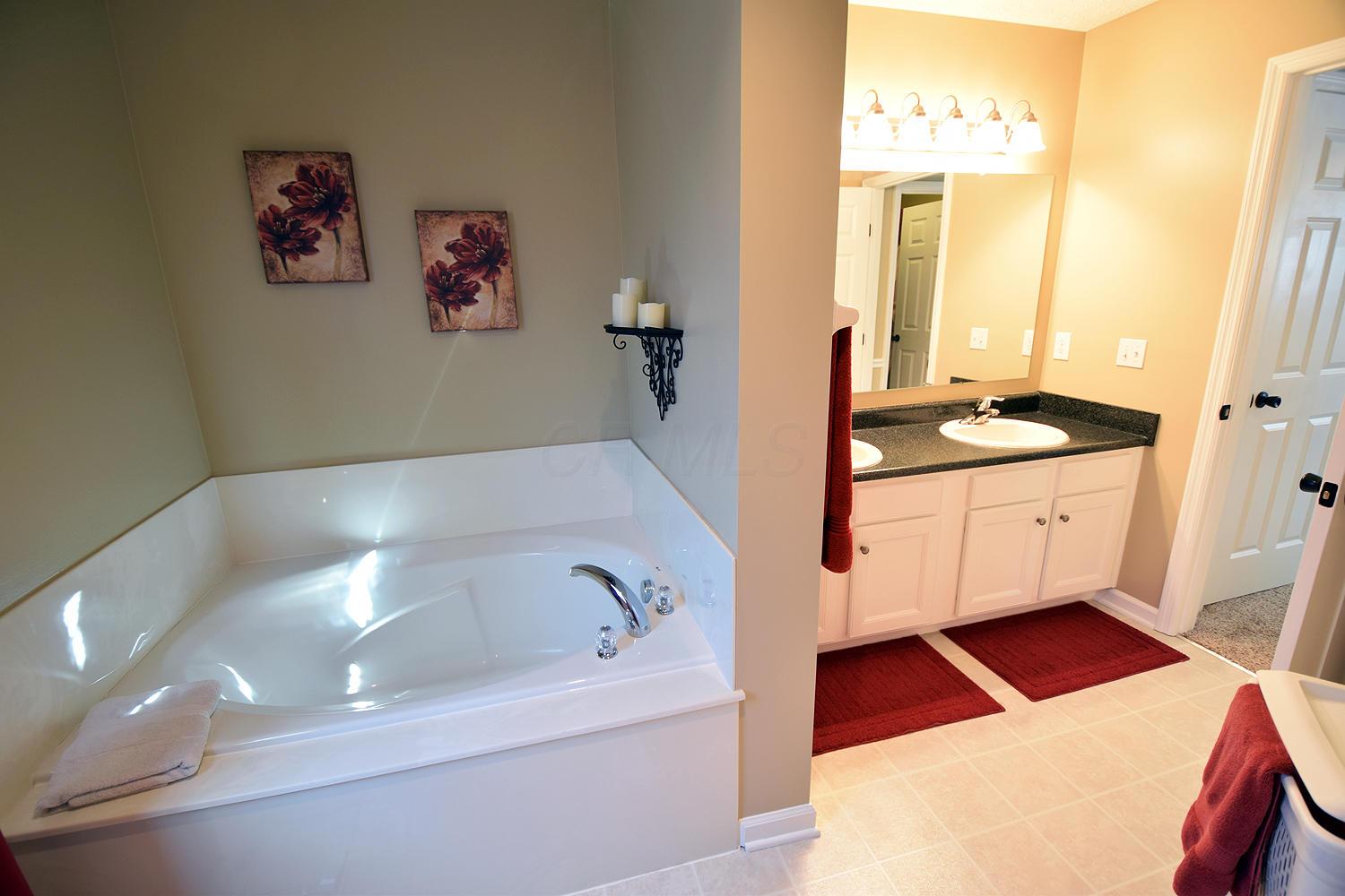 129 Stockard Loop Delaware, OH 43015 - Photo 21 of 40 Gallery Image 21