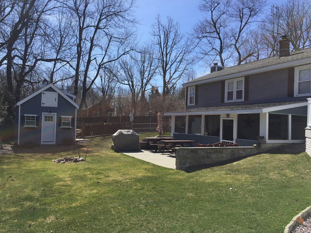 12 Laurelwood Road Rutland, MA 01543 - Photo 5 of 25 a view of a house with a yard