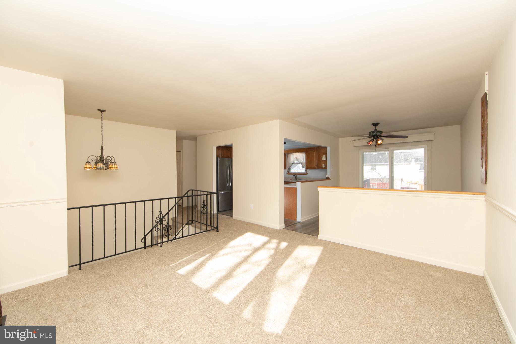 608 Katherine Road Browns Mills, NJ 08015 - Photo 4 of 42 Living Room