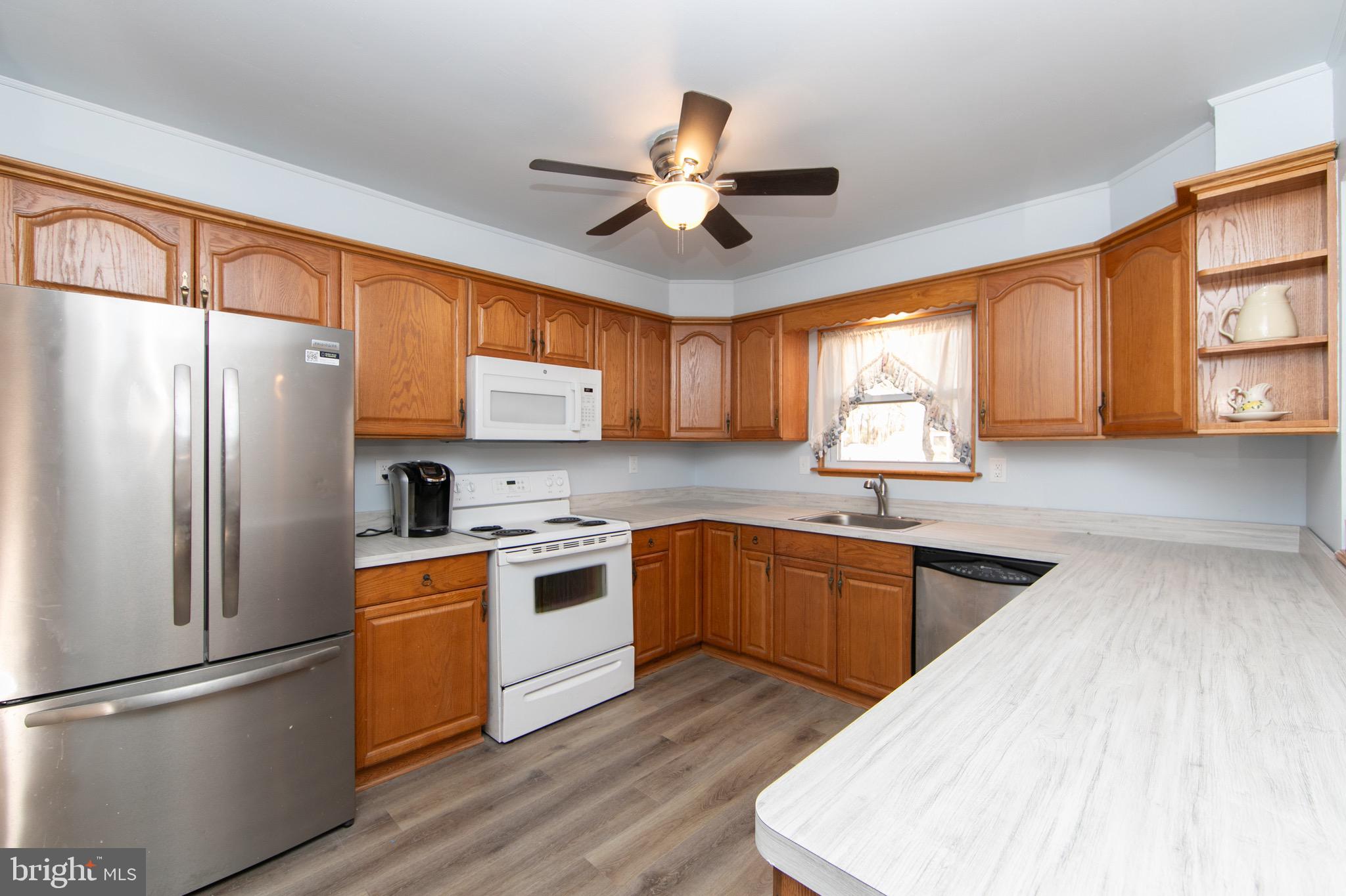 608 Katherine Road Browns Mills, NJ 08015 - Photo 9 of 42 Kitchen