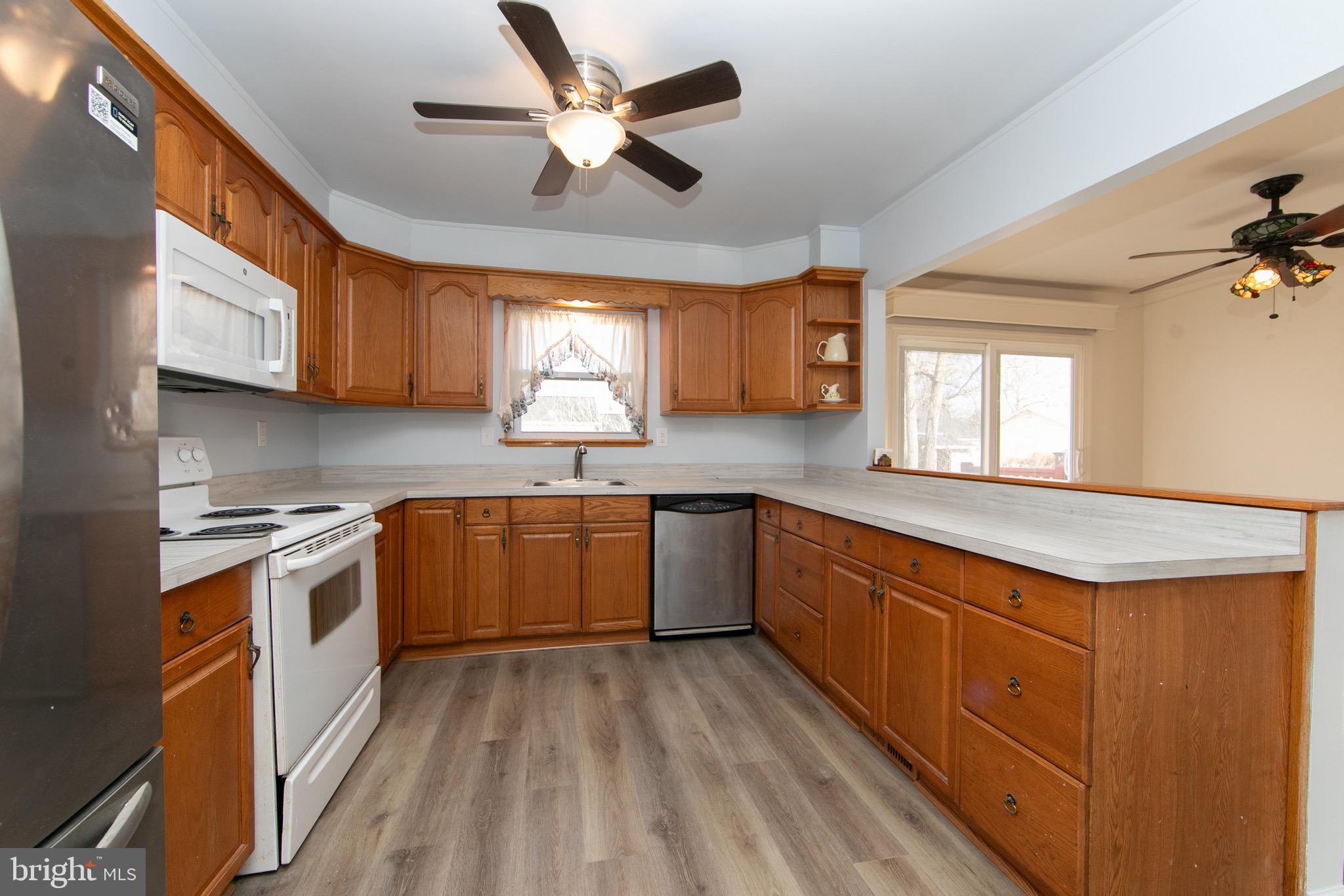 608 Katherine Road Browns Mills, NJ 08015 - Photo 10 of 42 Kitchen