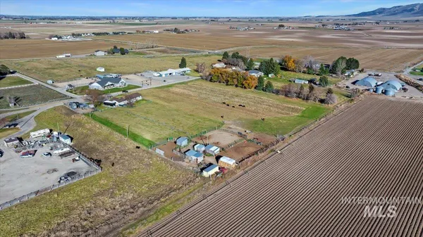 $450,000 | 411 Mountain View Lane, Burley, ID 83318