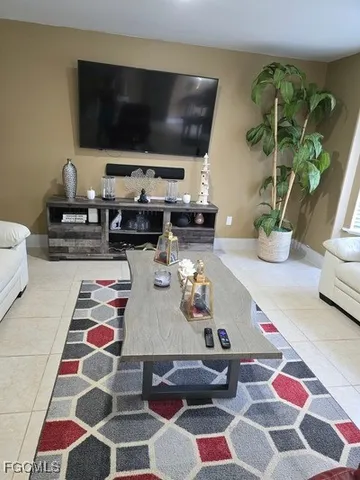 $2,500 | 4443 North Pacific Circle, North Fort Myers, FL 33903