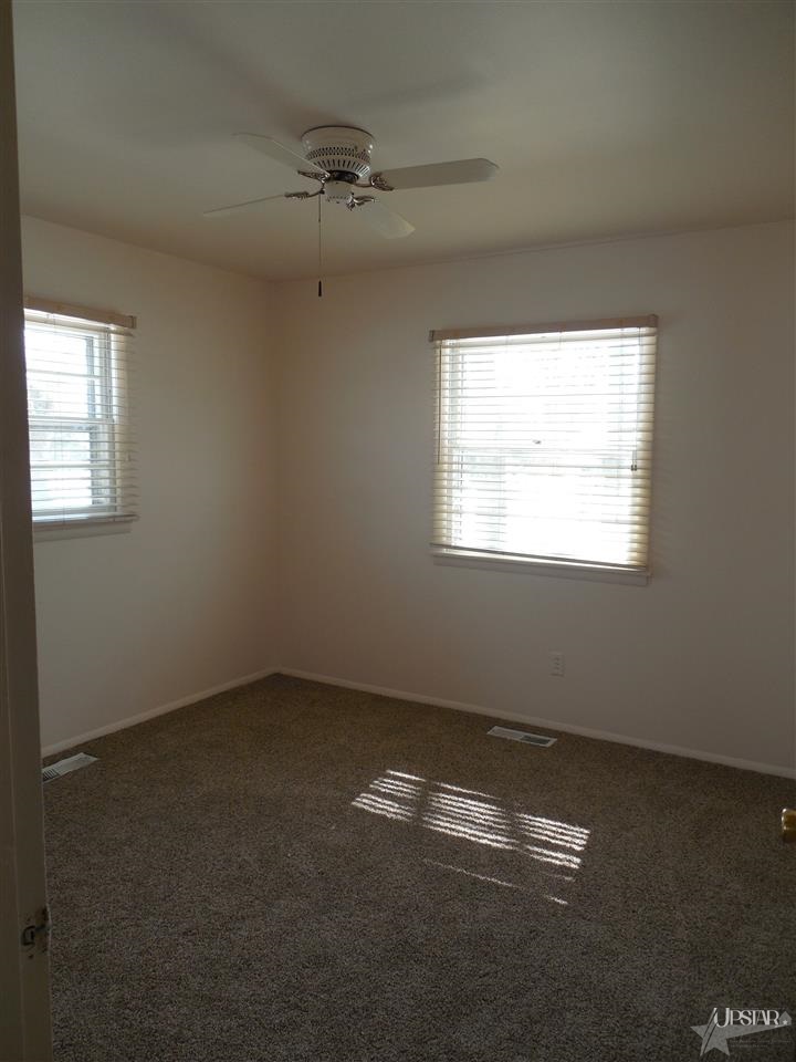 1715 Lower Huntington Road Fort Wayne, IN 46819 - Photo 11 of 13