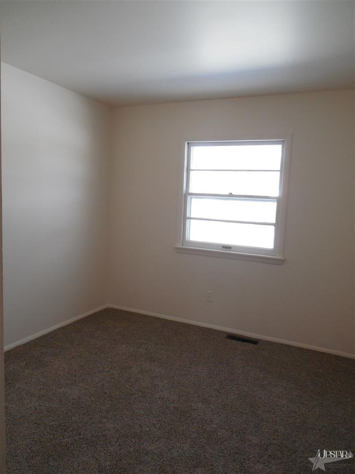 1715 Lower Huntington Road Fort Wayne, IN 46819 - Photo 12 of 13