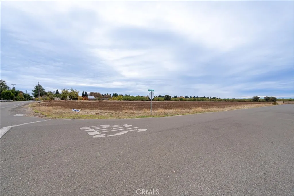 0 Garner Lane Chico, CA 95973 - Photo 5 of 17 a view of a lake and city