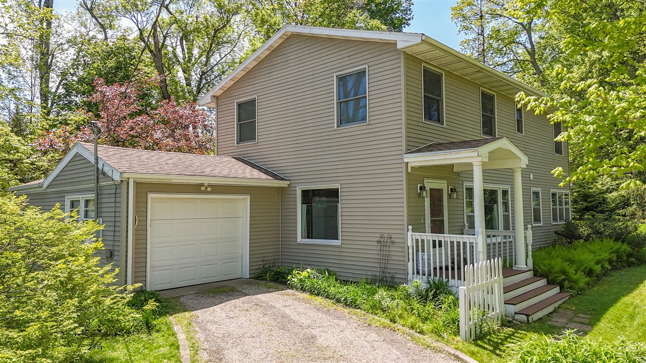 61100 Quinnesec Road Cassopolis, MI 49031 - Photo 1 of 51