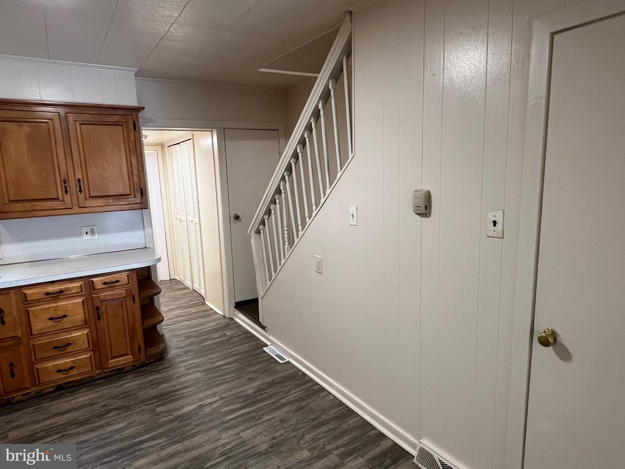 547 Manor Street Lancaster, PA 17603 - Photo 5 of 12