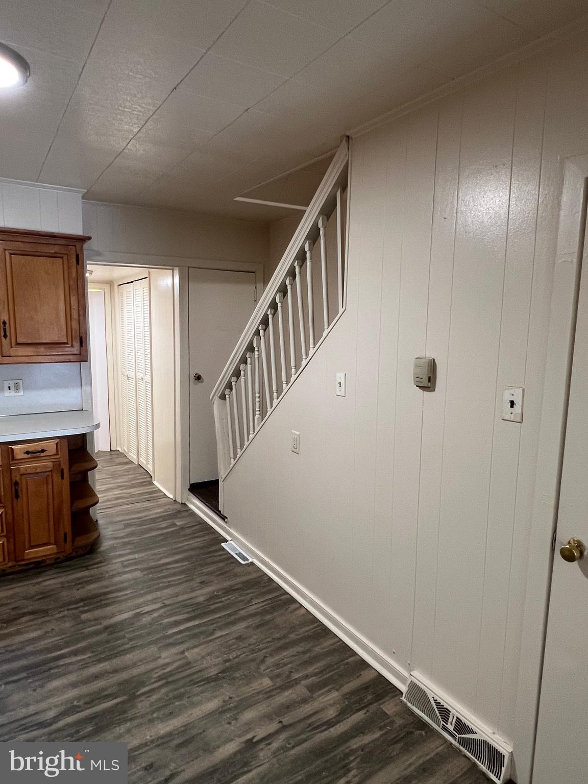547 Manor Street Lancaster, PA 17603 - Photo 6 of 12