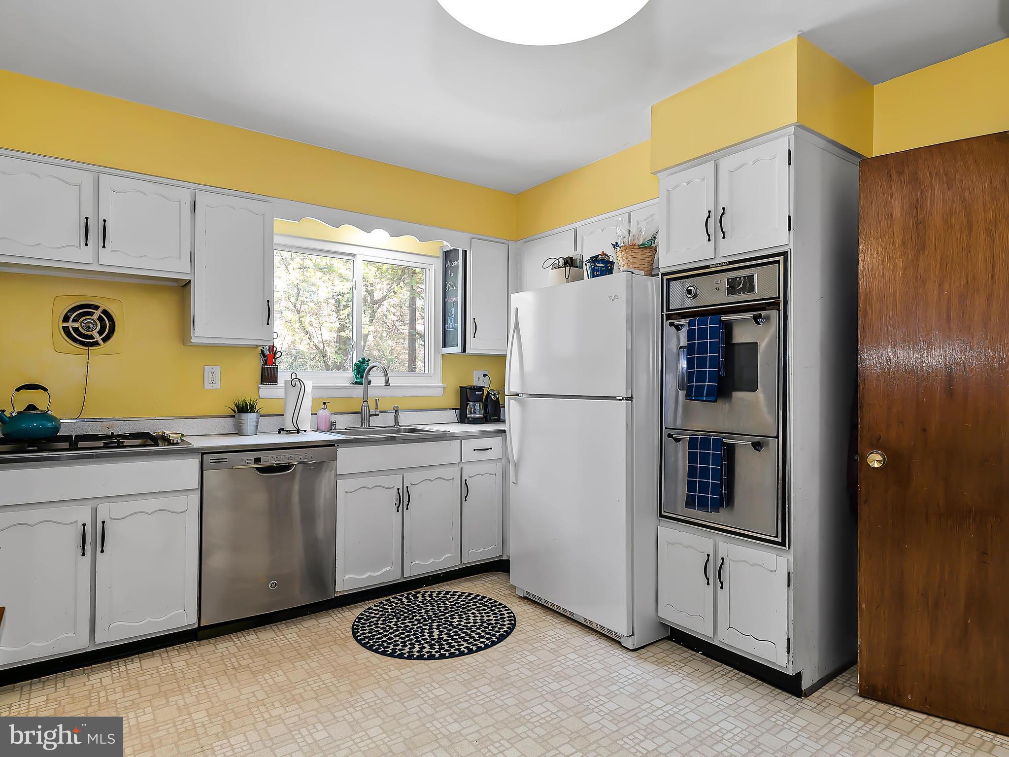 2806 Willoughby Road Baltimore, MD 21234 - Photo 12 of 30 And a new refrigerator