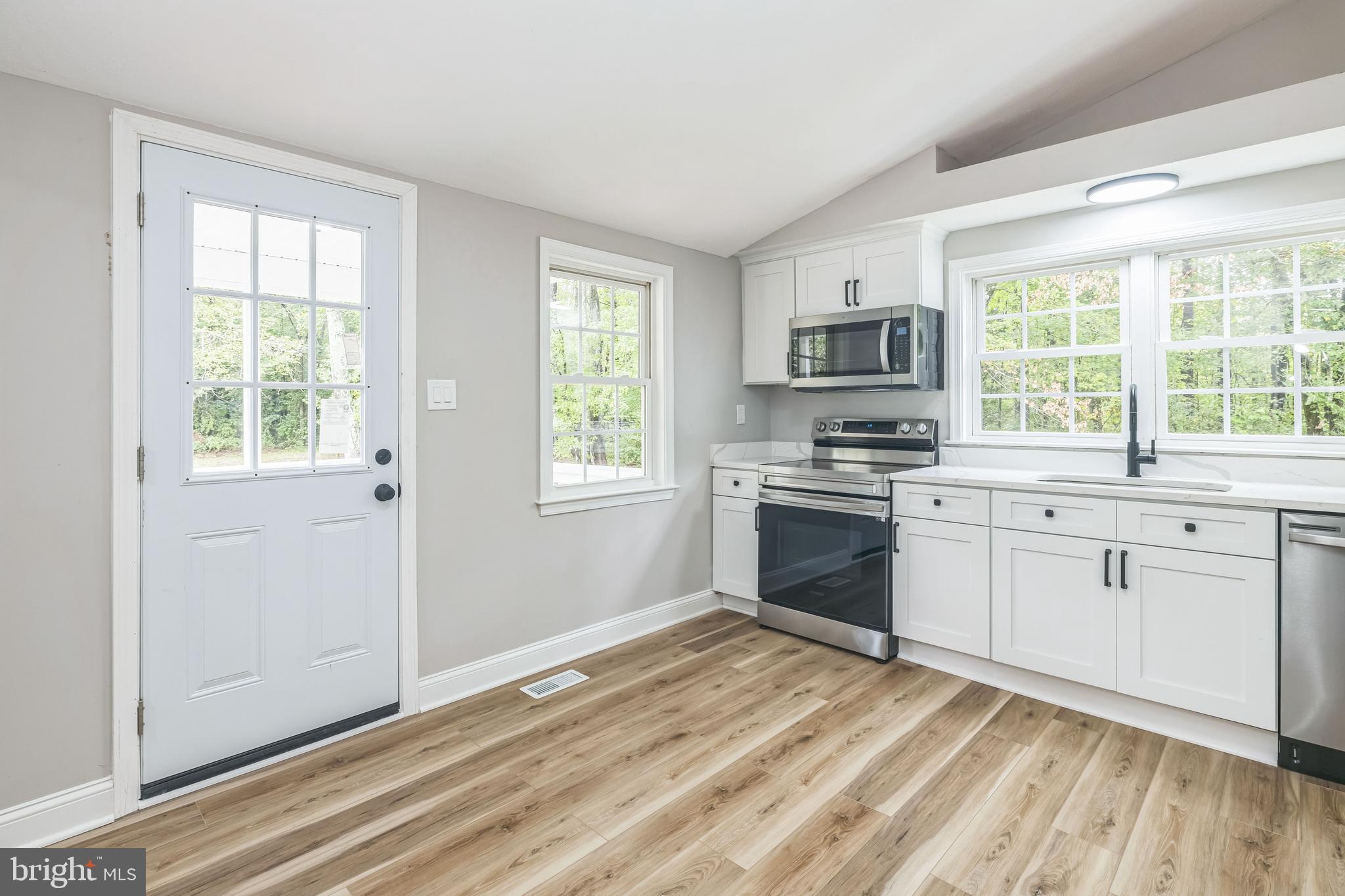 675 Goldmine Road Louisa, VA 23093 - Photo 4 of 15 Gallery Image 4