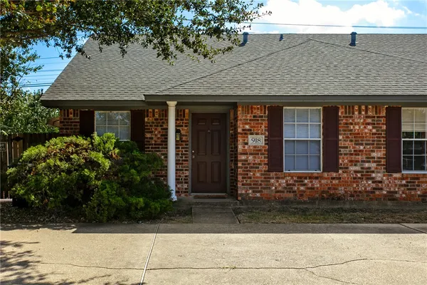 $349,900 | 3604-3606 Hollyhock Street, College Station, TX 77845