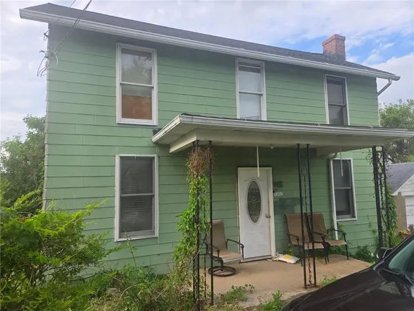 $64,900 | 1302 Oaklawn Drive, Latrobe, PA 15650