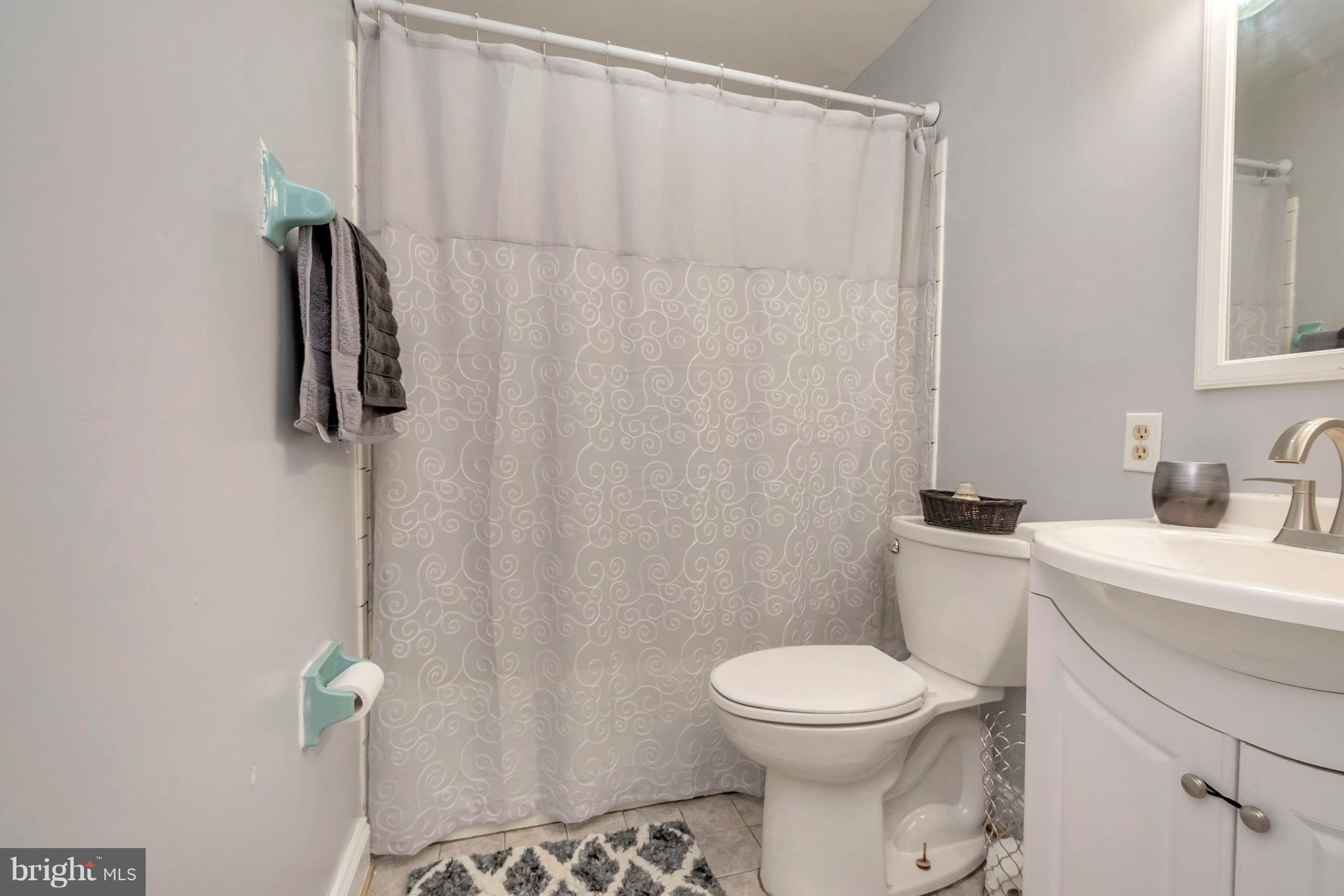 13347 Sillamon Road Goldvein, VA 22720 - Photo 26 of 28 Basement Bath