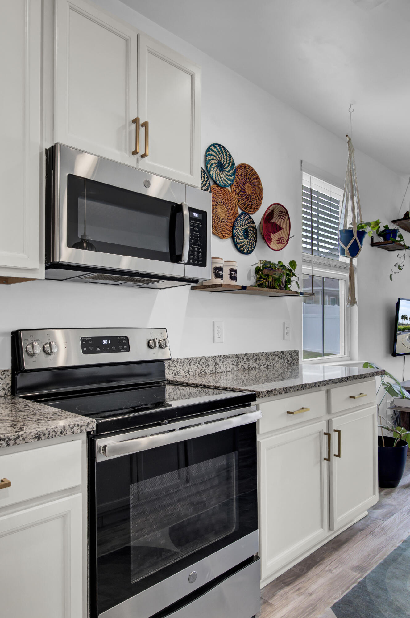 7848 Montview Road North Charleston, SC 29418 - Photo 14 of 56 Stainless Steel Appliances