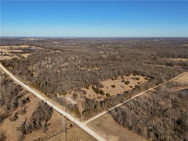 $159,900 | 23215 South 2325th Road, Milo, MO 64767