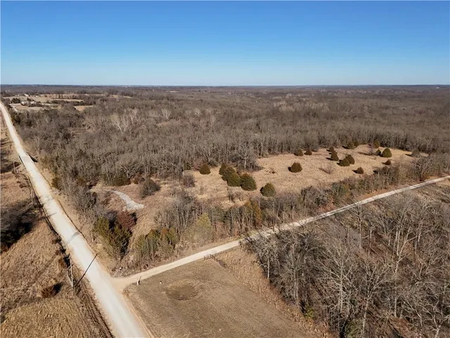 $159,900 | 23215 South 2325th Road, Milo, MO 64767