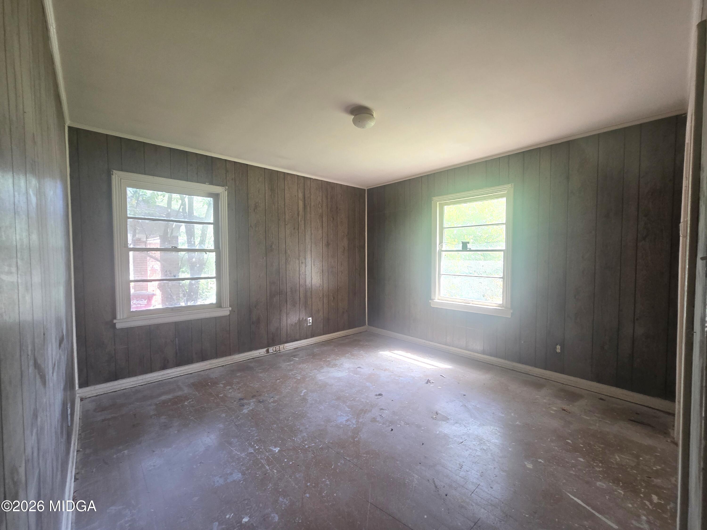 4055 Emory Drive Macon, GA 31206 - Photo 9 of 9 a view of an empty room with a window