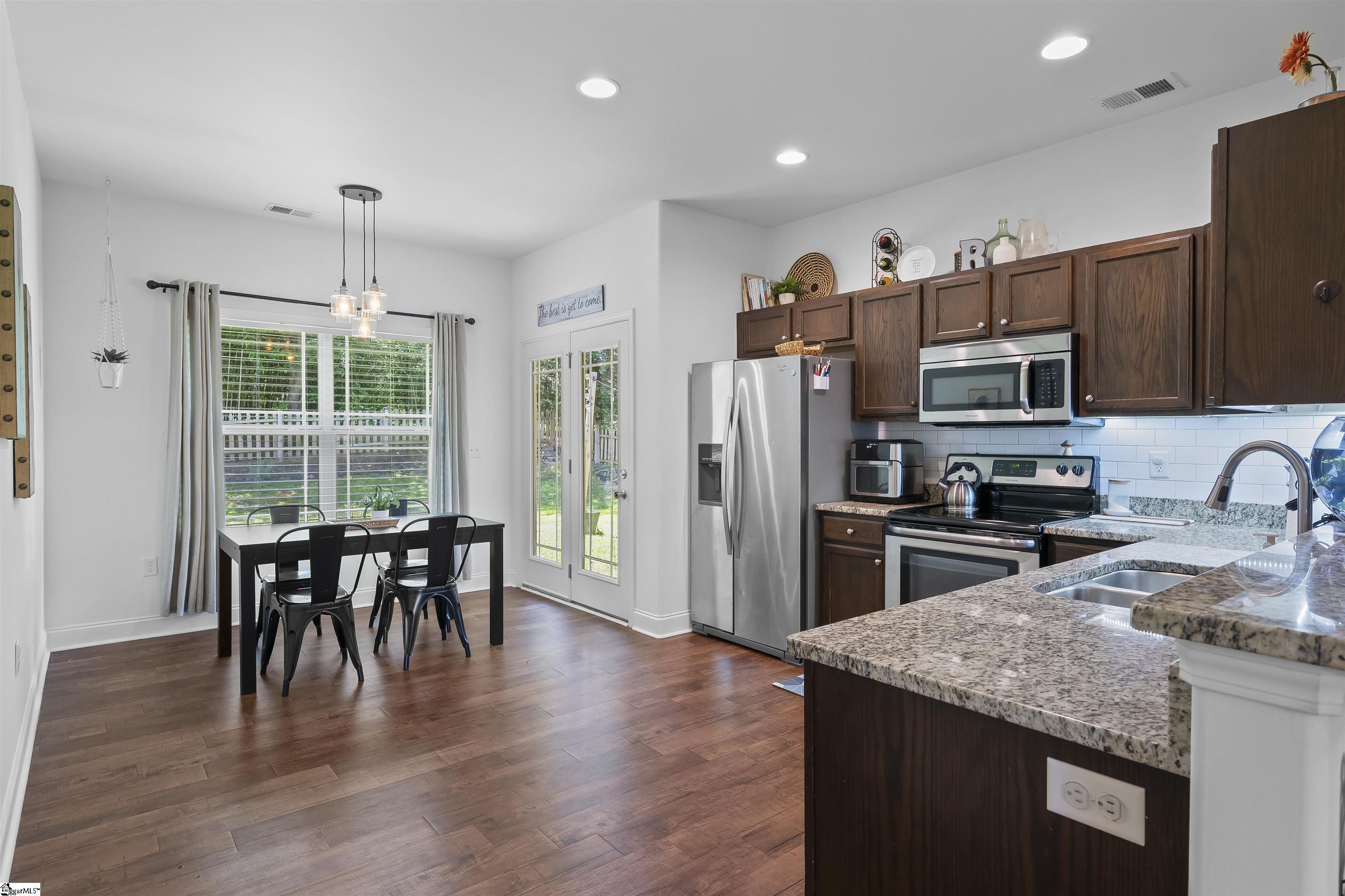 206 Center Street Greer, SC 29651 - Photo 5 of 26