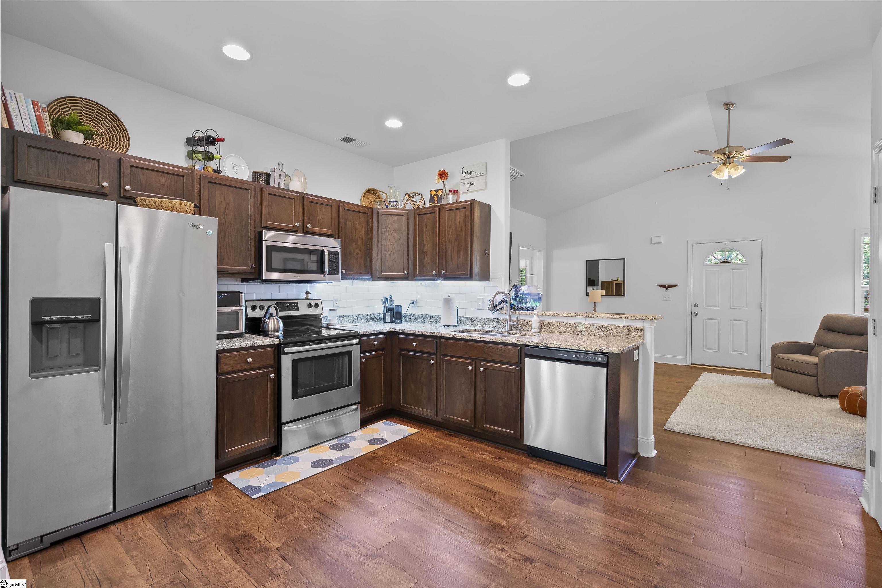 206 Center Street Greer, SC 29651 - Photo 7 of 26