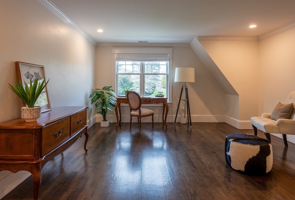 37 Forster Road Manchester, MA 01944 - Photo 28 of 42 a living room with furniture and wooden floor