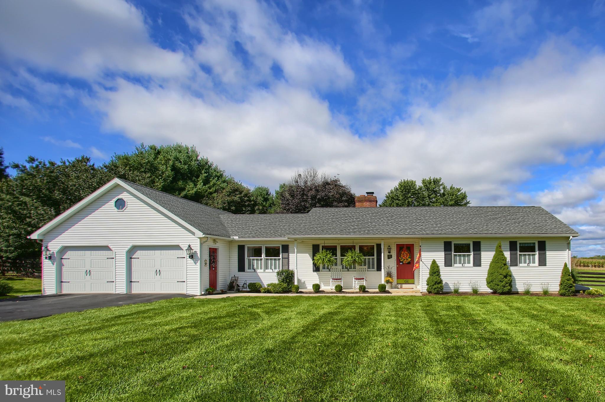 126 Leeds Road Newville, PA 17241 - Photo 1 of 34 Gorgeous front elevation!
