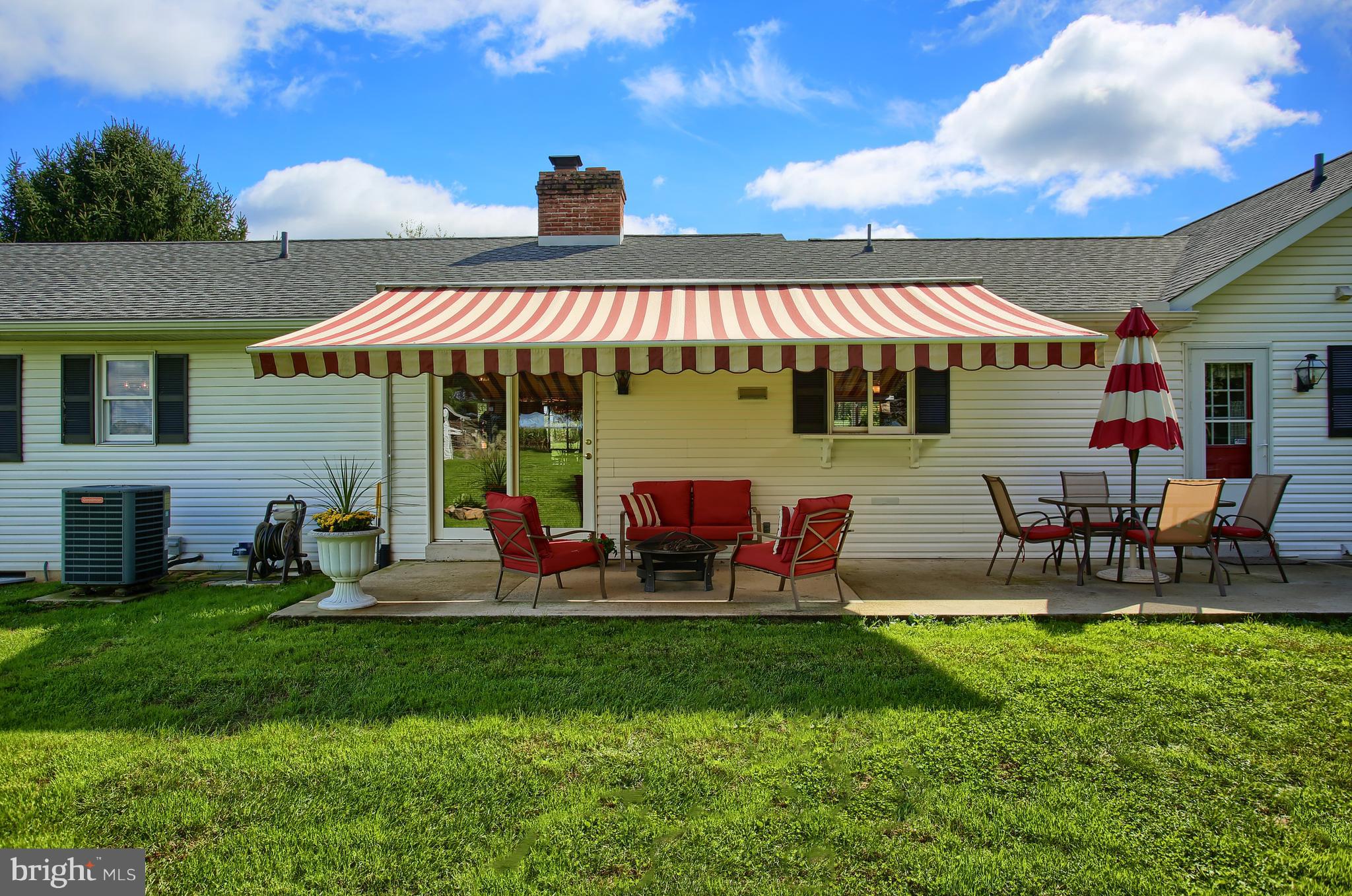 126 Leeds Road Newville, PA 17241 - Photo 28 of 34 Entertaining area