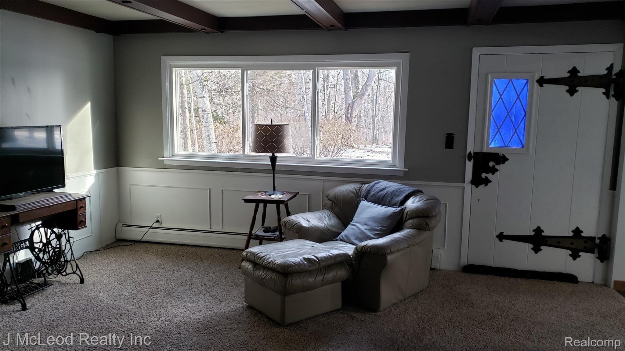 6436 Caine Road Vassar, MI 48768 - Photo 23 of 31 20200117_104001.jpg