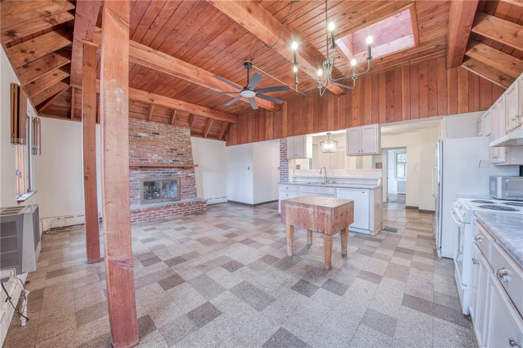 2294 Clearvue Road Pittsburgh, PA 15237 - Photo 7 of 49 Gallery Image 7