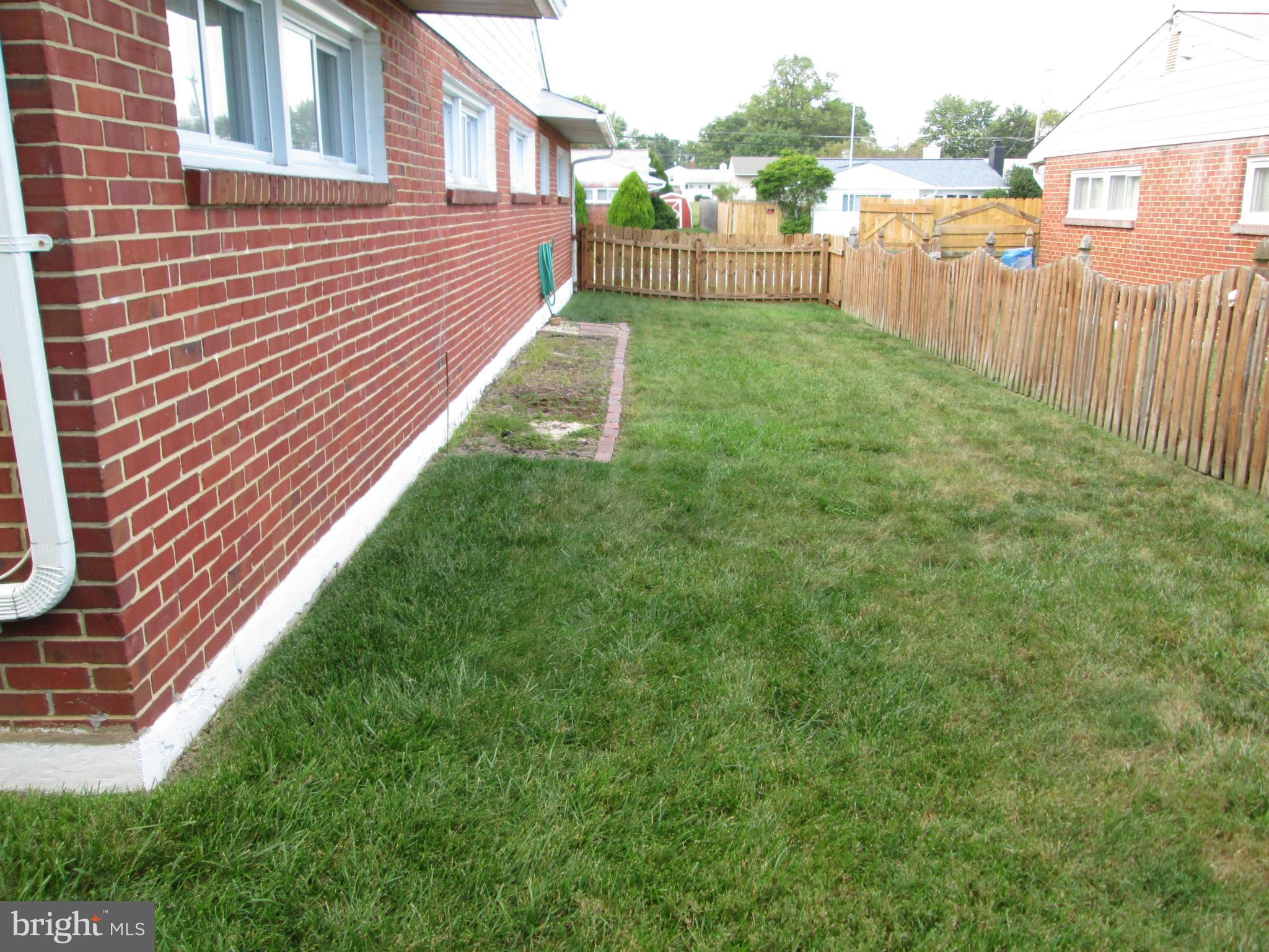 8721 Stockwell Road Baltimore, MD 21234 - Photo 4 of 16 Exterior (General)