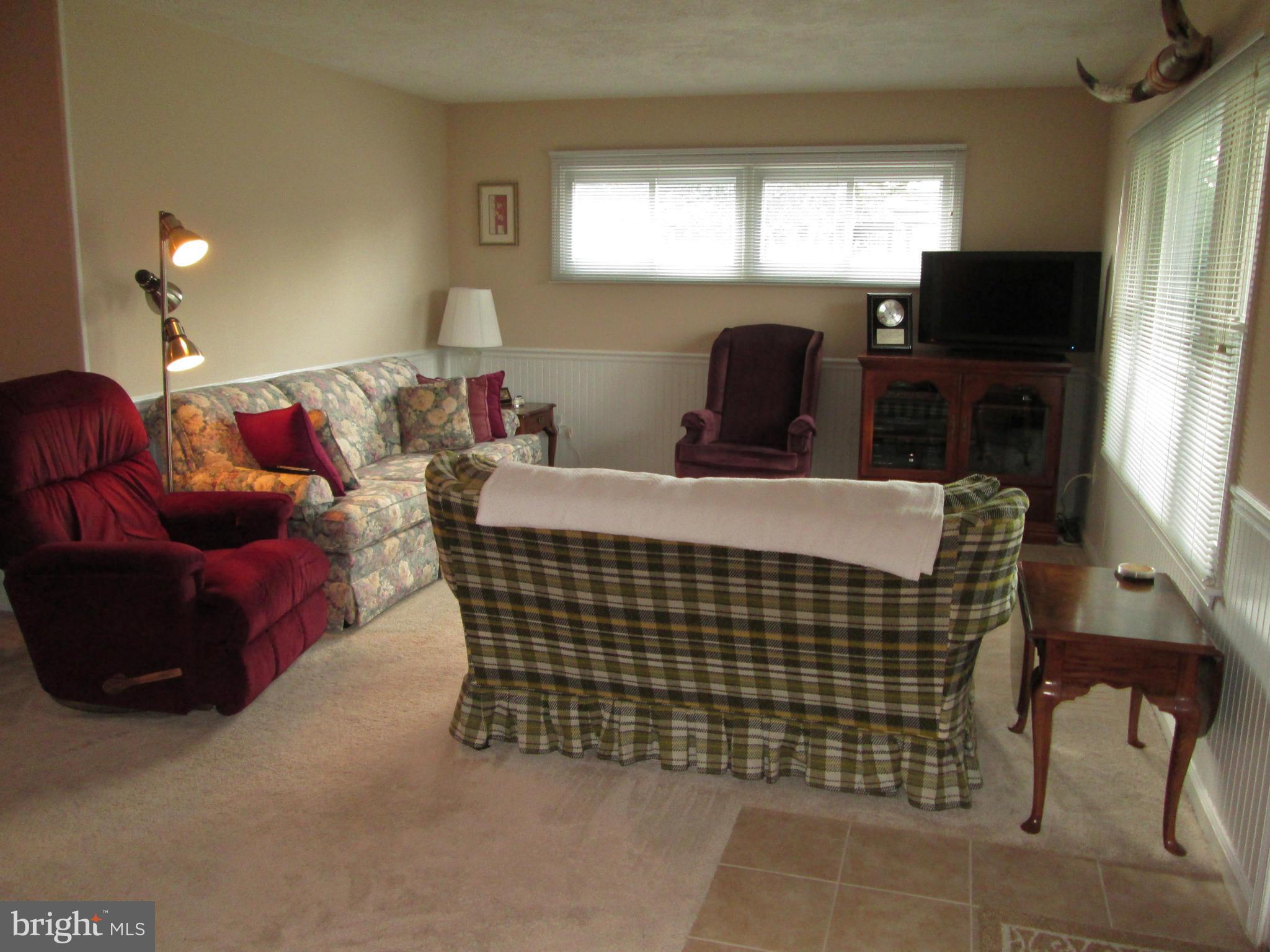 8721 Stockwell Road Baltimore, MD 21234 - Photo 7 of 16 Living Room