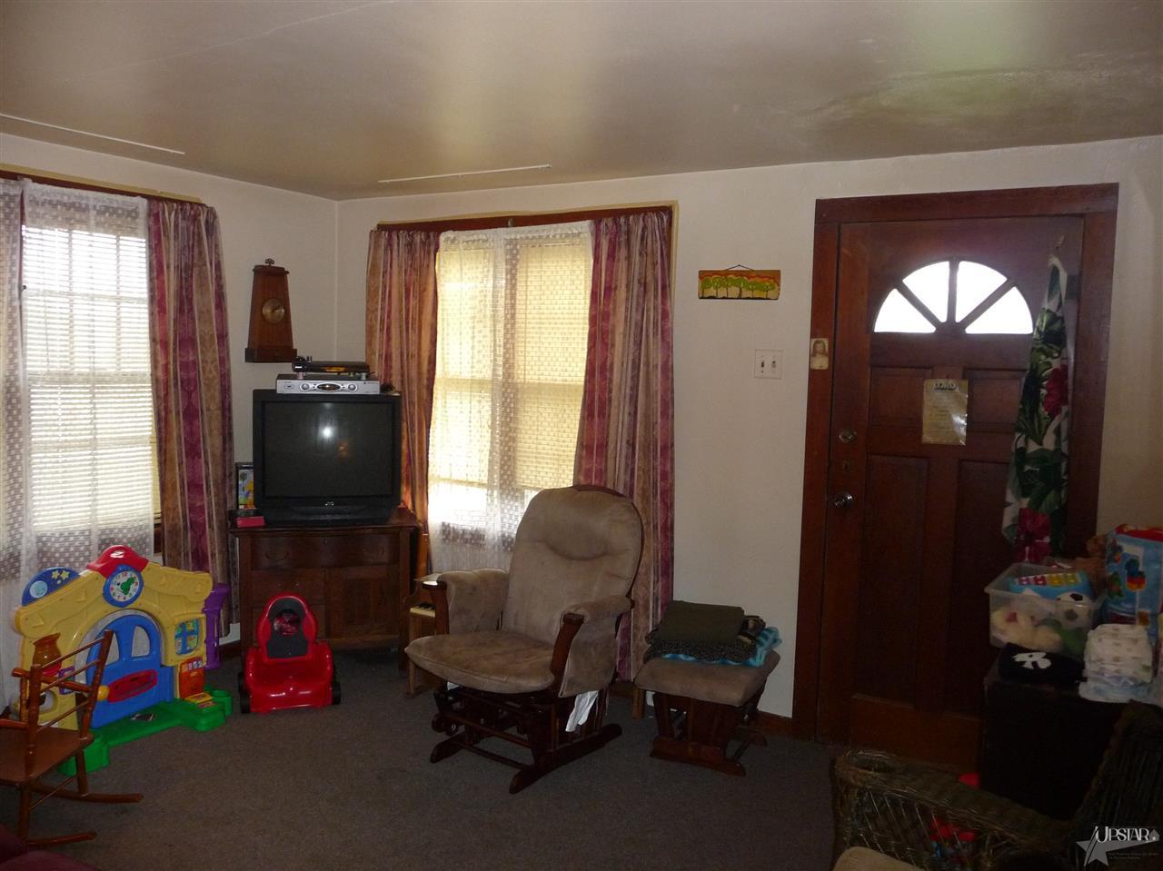 6232 Maplecrest Road Fort Wayne, IN 46835 - Photo 3 of 11 Gallery Image 3