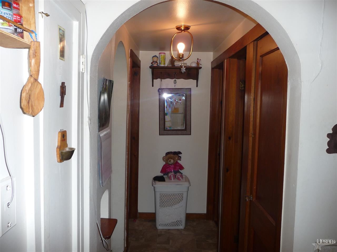 6232 Maplecrest Road Fort Wayne, IN 46835 - Photo 8 of 11 Gallery Image 8