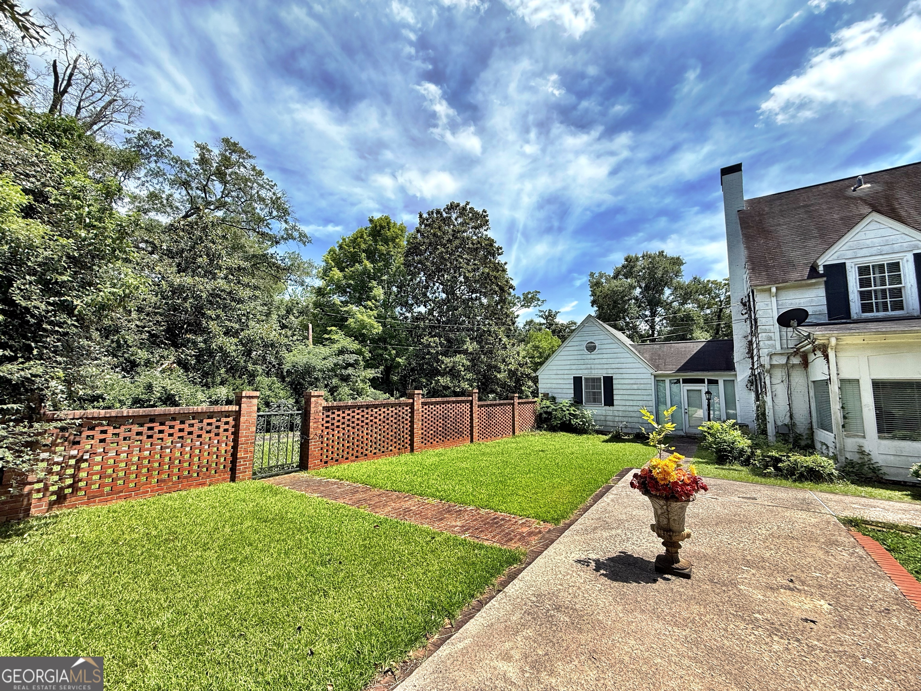 355 West Main Street Forsyth, GA 31029 - Photo 5 of 32