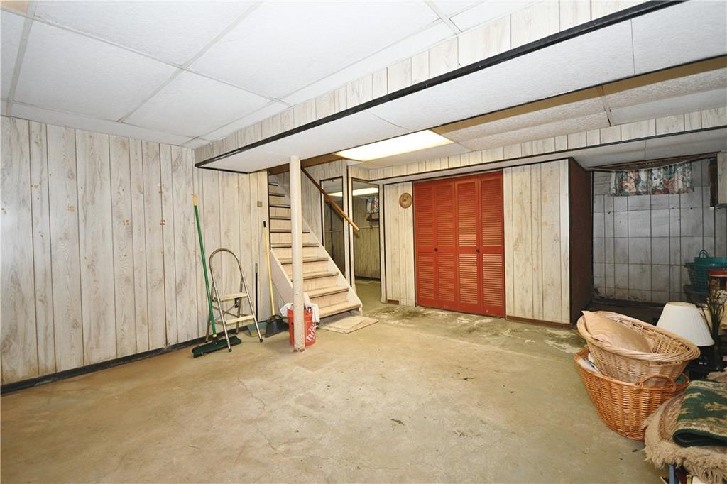 562 Grove Road Verona, PA 15147 - Photo 22 of 25 Gallery Image 22