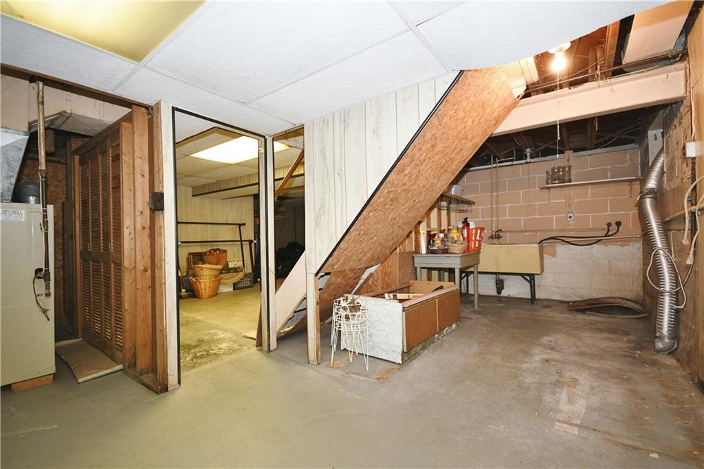 562 Grove Road Verona, PA 15147 - Photo 23 of 25 Gallery Image 23