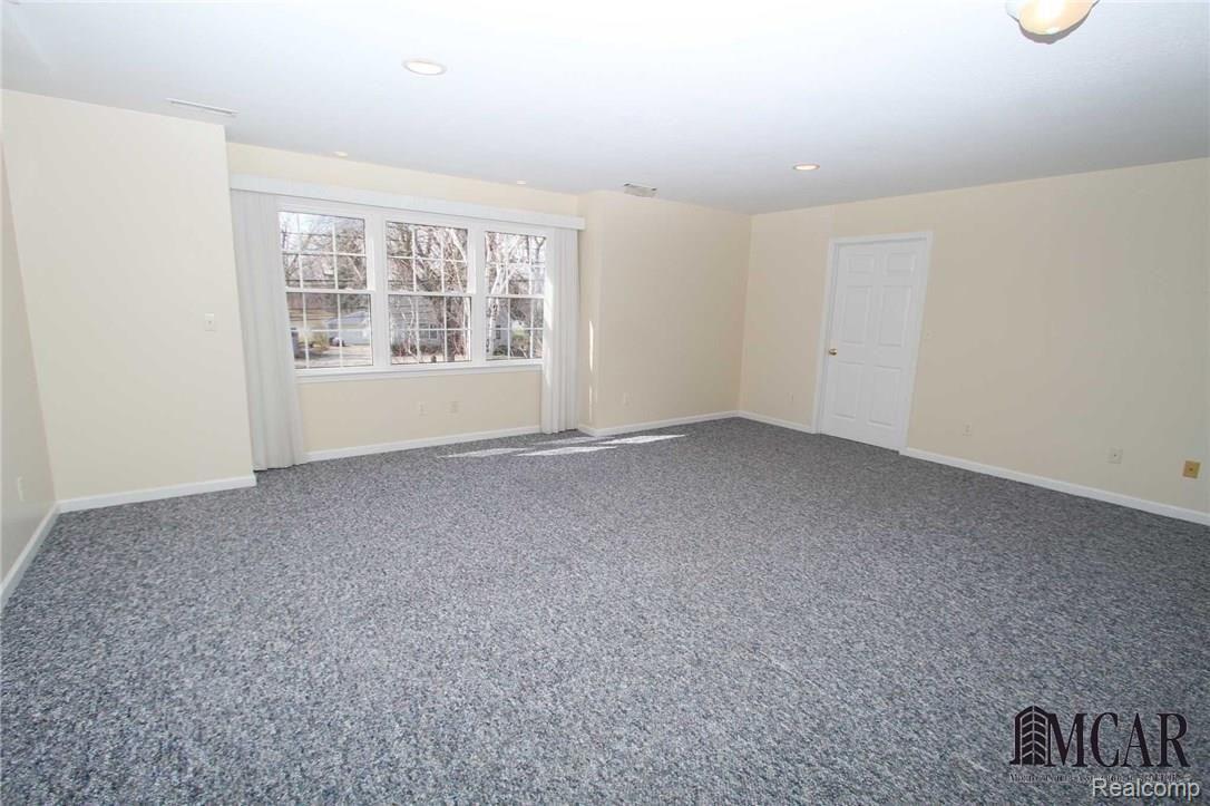 2468 North Custer Road Monroe, MI 48162 - Photo 13 of 45 13.jpg