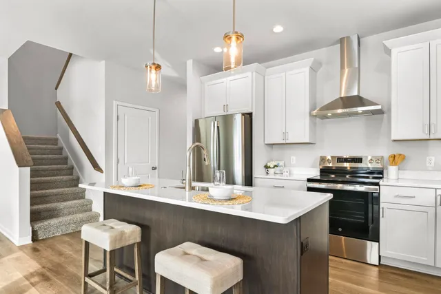 $649,900 | 401 Michelle Lane, Unit 66, Cottage Grove, WI 53527