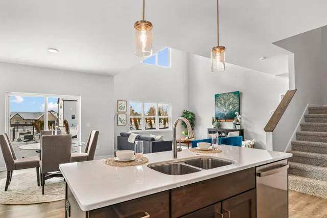 $649,900 | 401 Michelle Lane, Unit 66, Cottage Grove, WI 53527