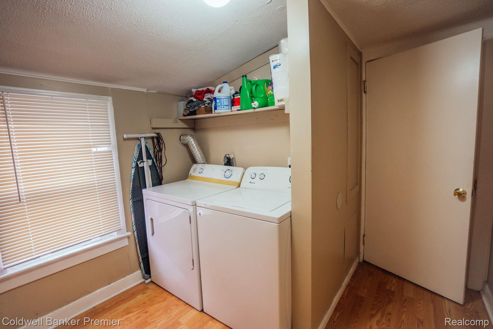 39 Heights Road Lake Orion, MI 48362 - Photo 26 of 29 UL Laundry