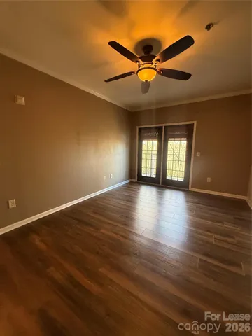 $1,550 | 300 Vista Lake Drive, Unit 205, Candler, NC 28715