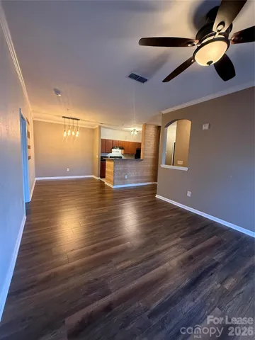 $1,550 | 300 Vista Lake Drive, Unit 205, Candler, NC 28715