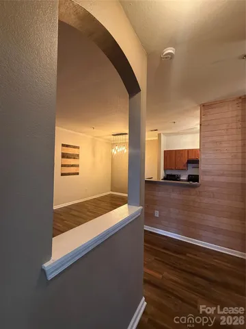 $1,550 | 300 Vista Lake Drive, Unit 205, Candler, NC 28715