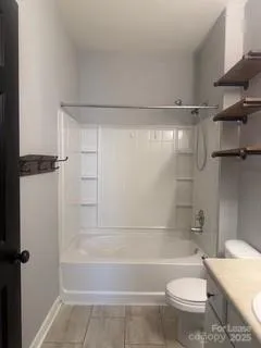 $1,550 | 300 Vista Lake Drive, Unit 205, Candler, NC 28715