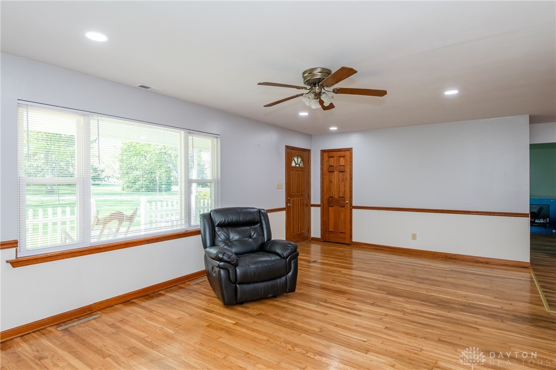 220 Washington Road Xenia, OH 45385 - Photo 6 of 53 Gallery Image 6