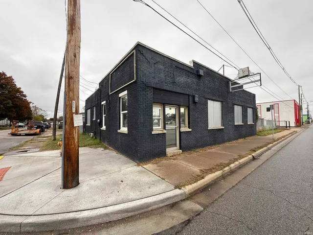 $225,000 | 1119 North Fulton Avenue, Evansville, IN 47710