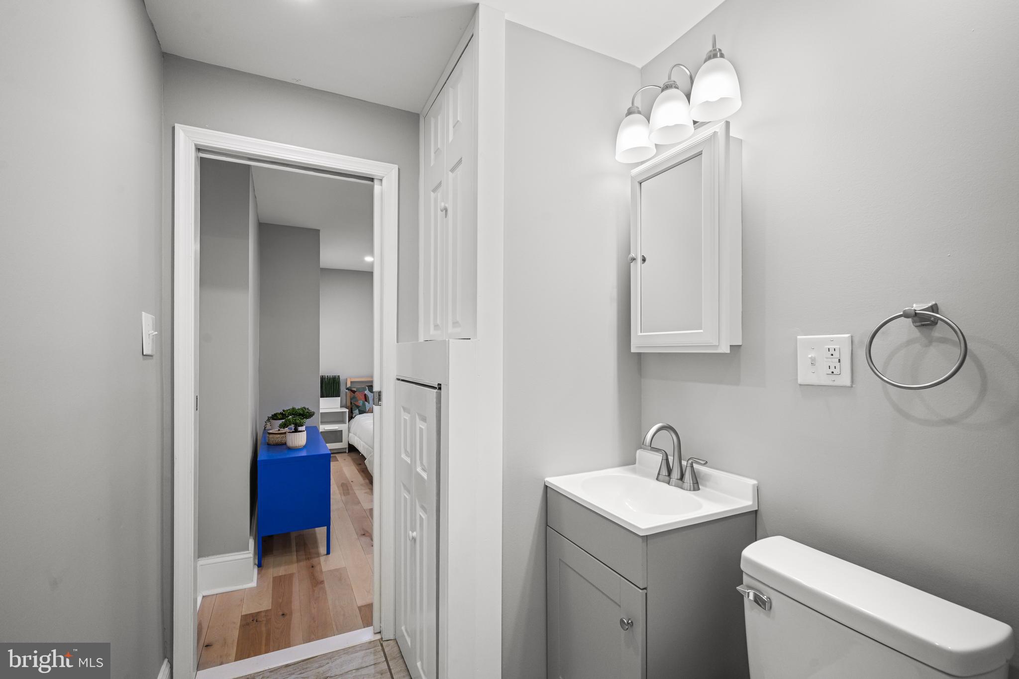 321 South 16th Street, Unit 3R Philadelphia, PA 19102 - Photo 8 of 8