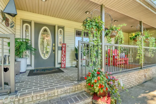 $795,000 | 37895 Southwest Height Of Land Drive, Rochert, MN 56578