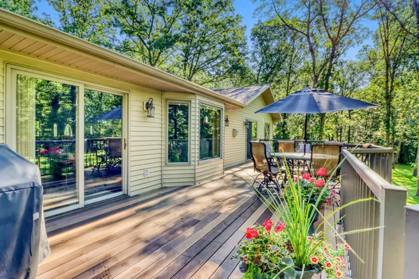 $795,000 | 37895 Southwest Height Of Land Drive, Rochert, MN 56578